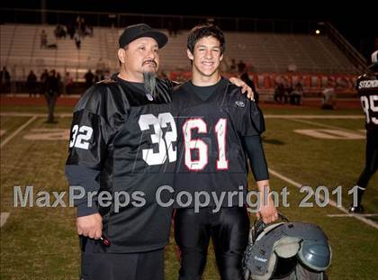 Thumbnail 2 in Centennial vs. Vista Murrieta (CIF SS Island Division Final) photogallery.