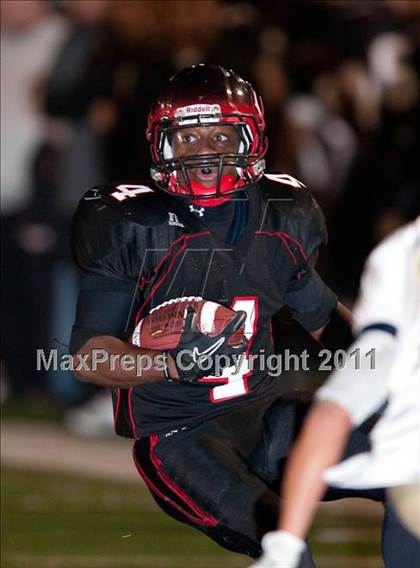 Thumbnail 2 in Centennial vs. Vista Murrieta (CIF SS Island Division Final) photogallery.