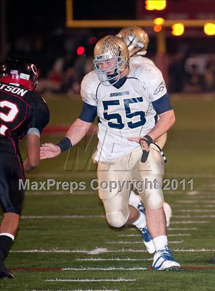 Thumbnail 3 in Centennial vs. Vista Murrieta (CIF SS Island Division Final) photogallery.