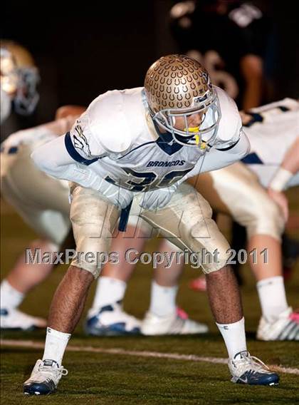 Thumbnail 2 in Centennial vs. Vista Murrieta (CIF SS Island Division Final) photogallery.