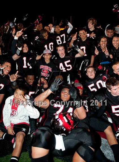 Thumbnail 3 in Centennial vs. Vista Murrieta (CIF SS Island Division Final) photogallery.