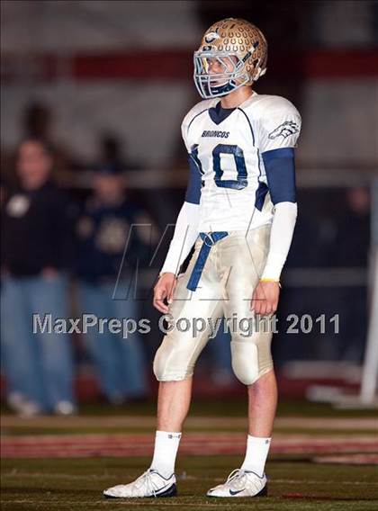 Thumbnail 3 in Centennial vs. Vista Murrieta (CIF SS Island Division Final) photogallery.
