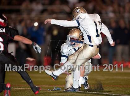 Thumbnail 2 in Centennial vs. Vista Murrieta (CIF SS Island Division Final) photogallery.