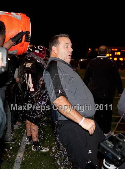 Thumbnail 1 in Centennial vs. Vista Murrieta (CIF SS Island Division Final) photogallery.