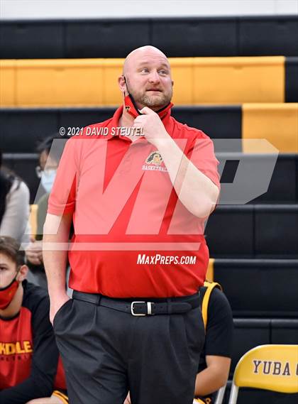 Thumbnail 3 in Oakdale vs. Florin (Mel Good Holiday Classic) photogallery.