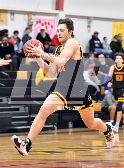 Thumbnail 2 in Oakdale vs. Florin (Mel Good Holiday Classic) photogallery.