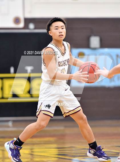 Thumbnail 2 in Oakdale vs. Florin (Mel Good Holiday Classic) photogallery.