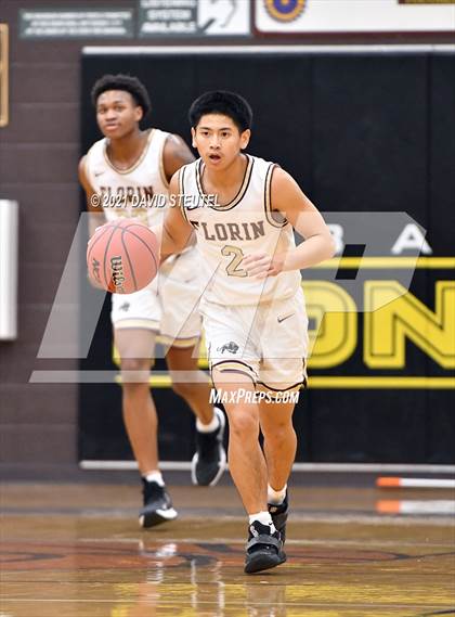 Thumbnail 3 in Oakdale vs. Florin (Mel Good Holiday Classic) photogallery.