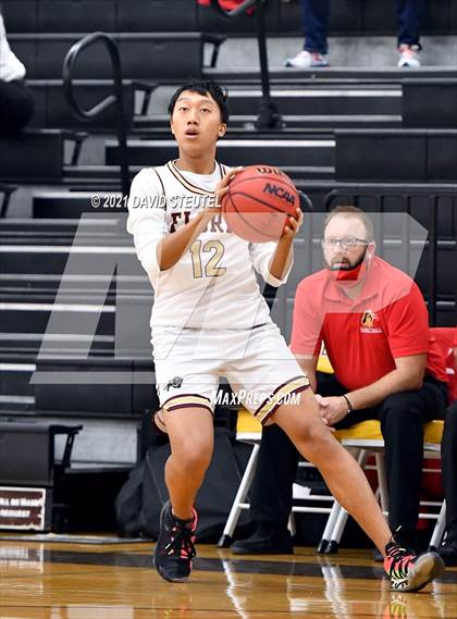 Thumbnail 2 in Oakdale vs. Florin (Mel Good Holiday Classic) photogallery.