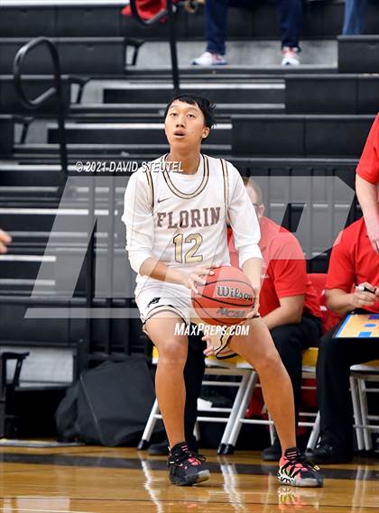 Thumbnail 3 in Oakdale vs. Florin (Mel Good Holiday Classic) photogallery.