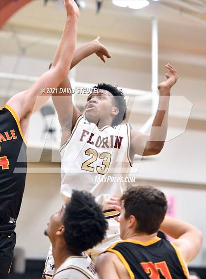 Thumbnail 3 in Oakdale vs. Florin (Mel Good Holiday Classic) photogallery.