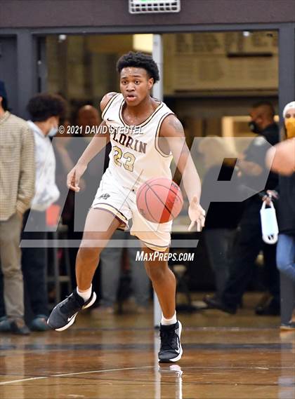 Thumbnail 1 in Oakdale vs. Florin (Mel Good Holiday Classic) photogallery.