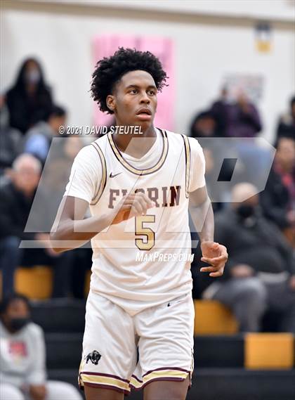 Thumbnail 1 in Oakdale vs. Florin (Mel Good Holiday Classic) photogallery.