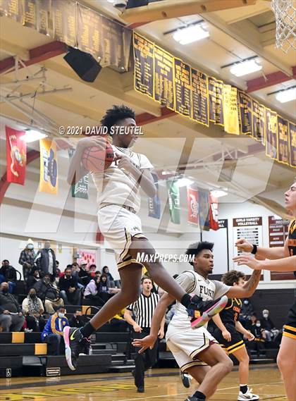 Thumbnail 3 in Oakdale vs. Florin (Mel Good Holiday Classic) photogallery.