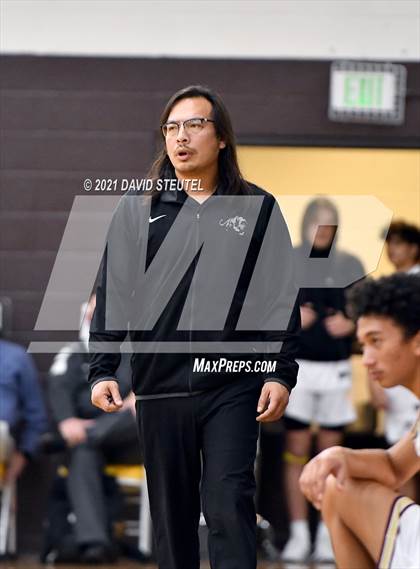 Thumbnail 1 in Oakdale vs. Florin (Mel Good Holiday Classic) photogallery.