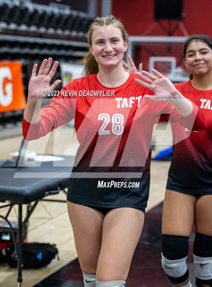 Thumbnail 2 in El Camino Real vs. Taft (CIF LA City Open Division Final) photogallery.