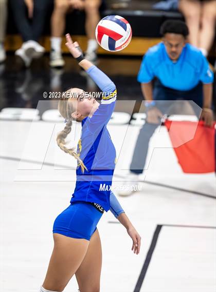 Thumbnail 3 in El Camino Real vs. Taft (CIF LA City Open Division Final) photogallery.
