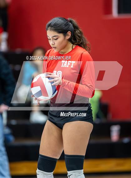 Thumbnail 3 in El Camino Real vs. Taft (CIF LA City Open Division Final) photogallery.
