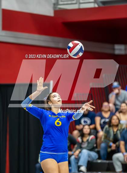 Thumbnail 2 in El Camino Real vs. Taft (CIF LA City Open Division Final) photogallery.