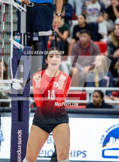 Thumbnail 3 in El Camino Real vs. Taft (CIF LA City Open Division Final) photogallery.