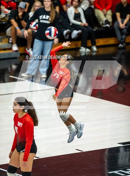 Thumbnail 1 in El Camino Real vs. Taft (CIF LA City Open Division Final) photogallery.