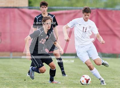 Thumbnail 2 in Maryville @ Dobyns-Bennett (TSSAA AAA Sectional Playoff) photogallery.