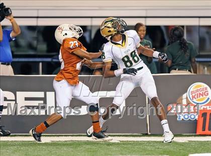 Thumbnail 1 in Bowie vs. DeSoto (Kirk Herbstreit National Kickoff Classic) photogallery.