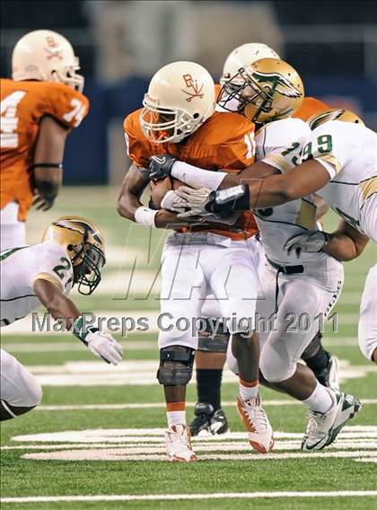 Thumbnail 2 in Bowie vs. DeSoto (Kirk Herbstreit National Kickoff Classic) photogallery.