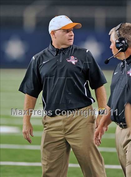 Thumbnail 3 in Bowie vs. DeSoto (Kirk Herbstreit National Kickoff Classic) photogallery.