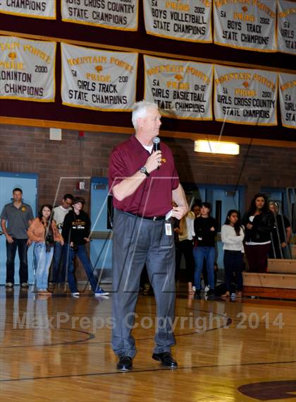 Thumbnail 3 in Mountain Pointe TOC Ceremony photogallery.