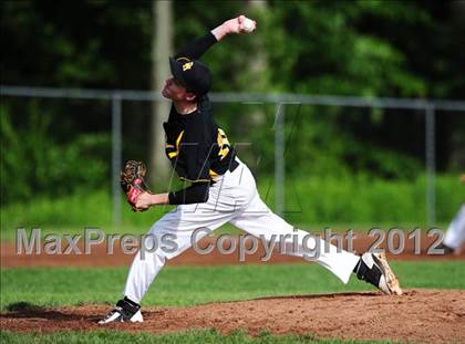 Thumbnail 2 in New Canaan vs. Hand (CIAC Class L Quarterfinal) photogallery.