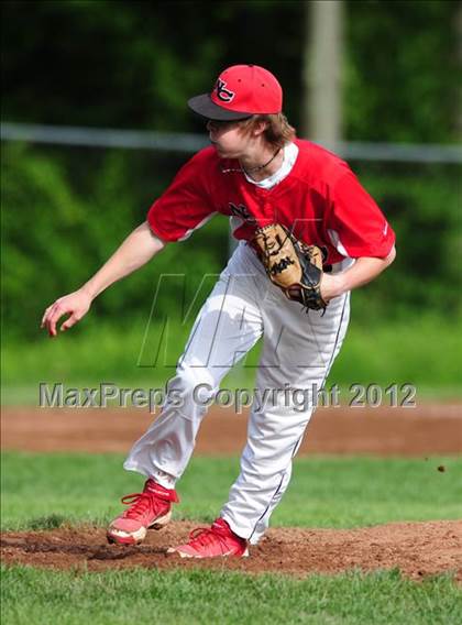 Thumbnail 3 in New Canaan vs. Hand (CIAC Class L Quarterfinal) photogallery.