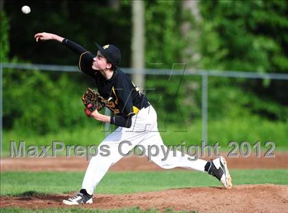 Thumbnail 2 in New Canaan vs. Hand (CIAC Class L Quarterfinal) photogallery.