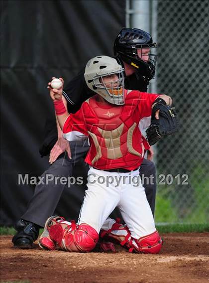 Thumbnail 1 in New Canaan vs. Hand (CIAC Class L Quarterfinal) photogallery.