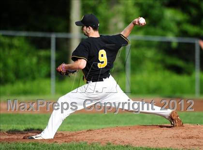 Thumbnail 3 in New Canaan vs. Hand (CIAC Class L Quarterfinal) photogallery.