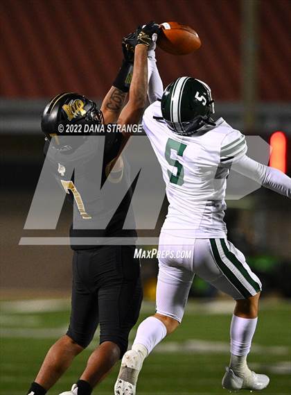Thumbnail 2 in Franklin @ Anahuac (UIL Area Playoff) photogallery.