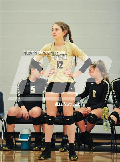 Thumbnail 2 in Fort Bend Austin vs. Conroe (Katy/CyFair Volleyball Classic) photogallery.