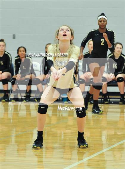 Thumbnail 3 in Fort Bend Austin vs. Conroe (Katy/CyFair Volleyball Classic) photogallery.