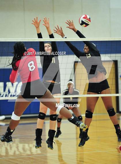 Thumbnail 2 in Fort Bend Austin vs. Conroe (Katy/CyFair Volleyball Classic) photogallery.