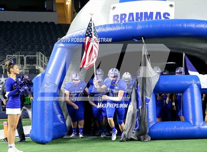 Thumbnail 2 in Gunter vs. Pewitt (UIL 3A Division 2 Final) photogallery.