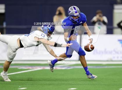 Thumbnail 2 in Gunter vs. Pewitt (UIL 3A Division 2 Final) photogallery.