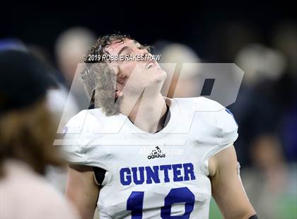 Thumbnail 2 in Gunter vs. Pewitt (UIL 3A Division 2 Final) photogallery.