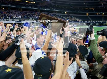 Thumbnail 2 in Gunter vs. Pewitt (UIL 3A Division 2 Final) photogallery.