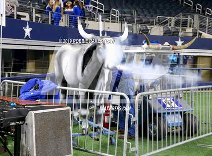 Thumbnail 2 in Gunter vs. Pewitt (UIL 3A Division 2 Final) photogallery.