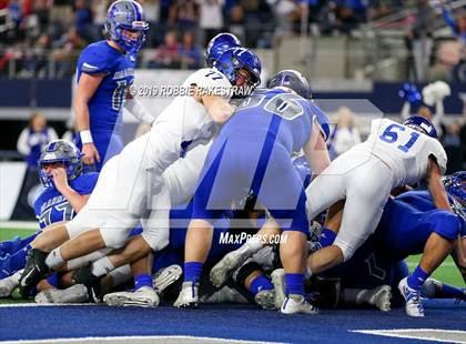Thumbnail 2 in Gunter vs. Pewitt (UIL 3A Division 2 Final) photogallery.