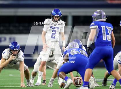 Thumbnail 1 in Gunter vs. Pewitt (UIL 3A Division 2 Final) photogallery.