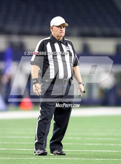 Thumbnail 3 in Gunter vs. Pewitt (UIL 3A Division 2 Final) photogallery.