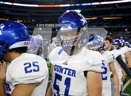 Thumbnail 2 in Gunter vs. Pewitt (UIL 3A Division 2 Final) photogallery.
