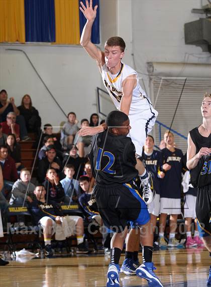 Thumbnail 2 in Newark Memorial vs. Gridley (Gridley Invitational Basketball Tournament) photogallery.