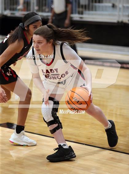 Thumbnail 1 in Westmoore @ Mustang photogallery.